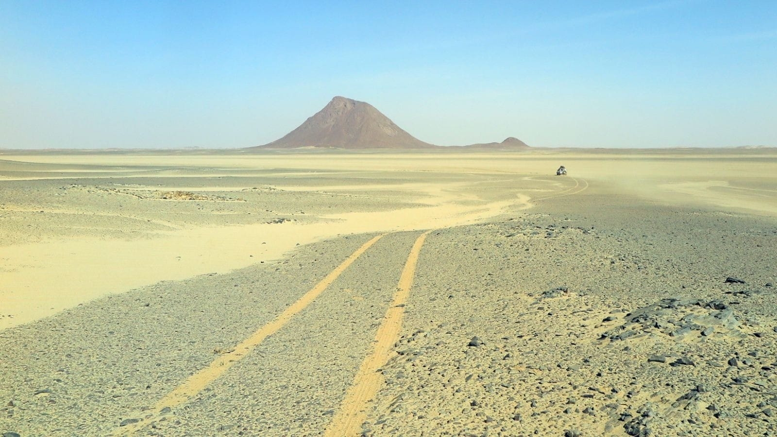 Barzgha Mountain, southern border of Bir Tawil